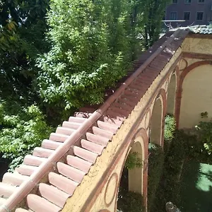 Appartement ℒovely & ℰlegant Next To Duomo/missori, Milan